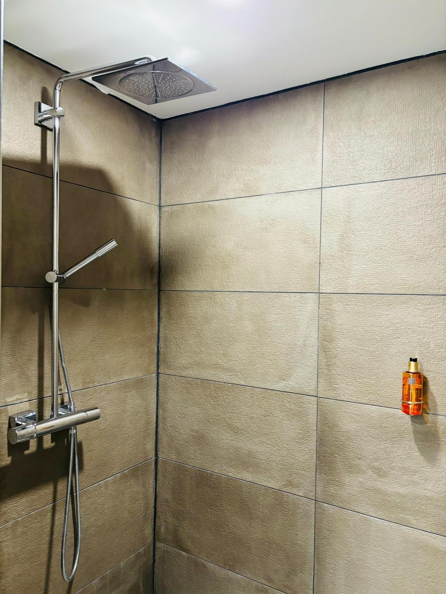 巴特贝林根Jacuzzi Terrasse 55' Tv Kueche Regendusche公寓 外观 照片