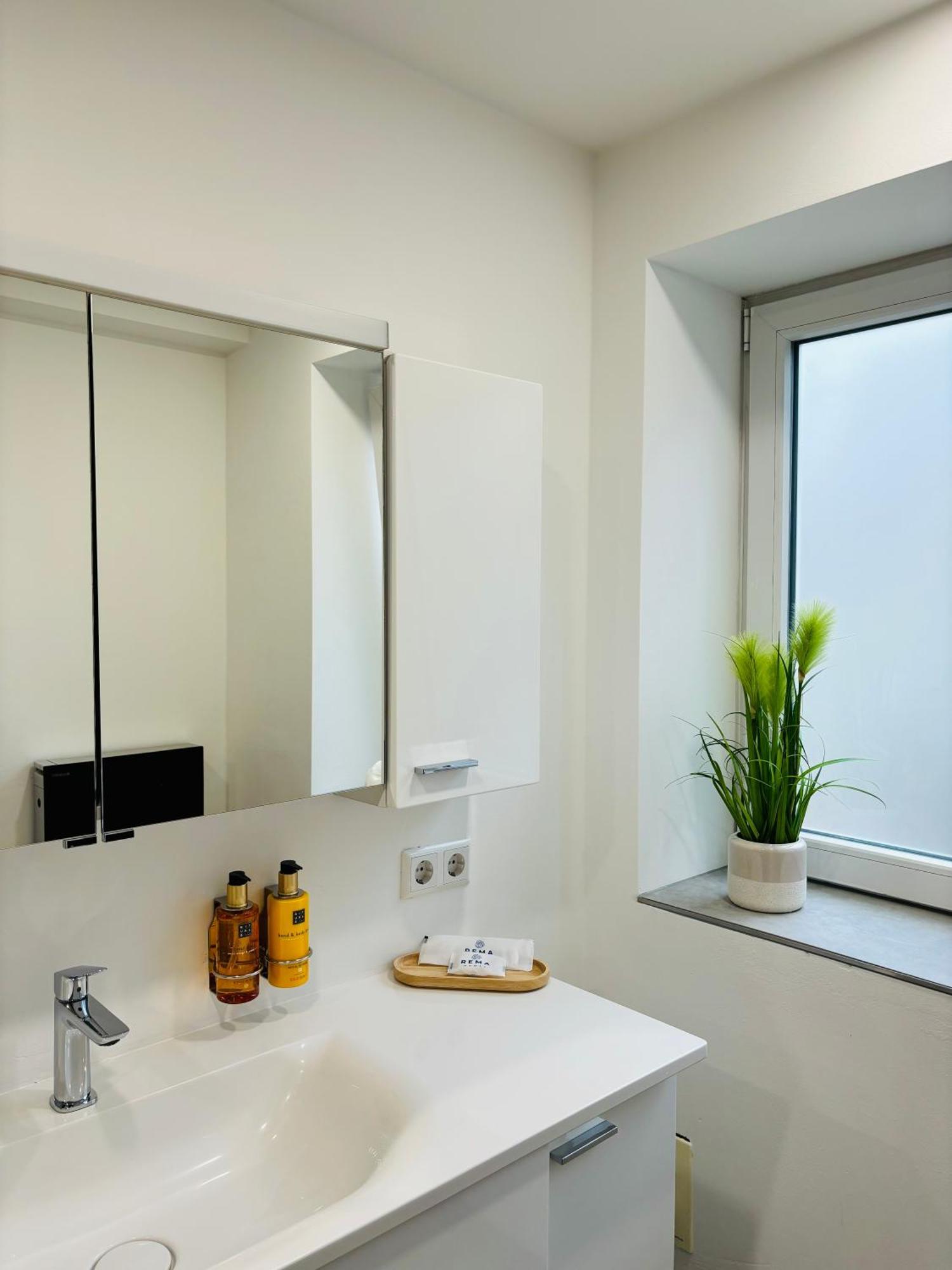 巴特贝林根Jacuzzi Terrasse 55' Tv Kueche Regendusche公寓 外观 照片